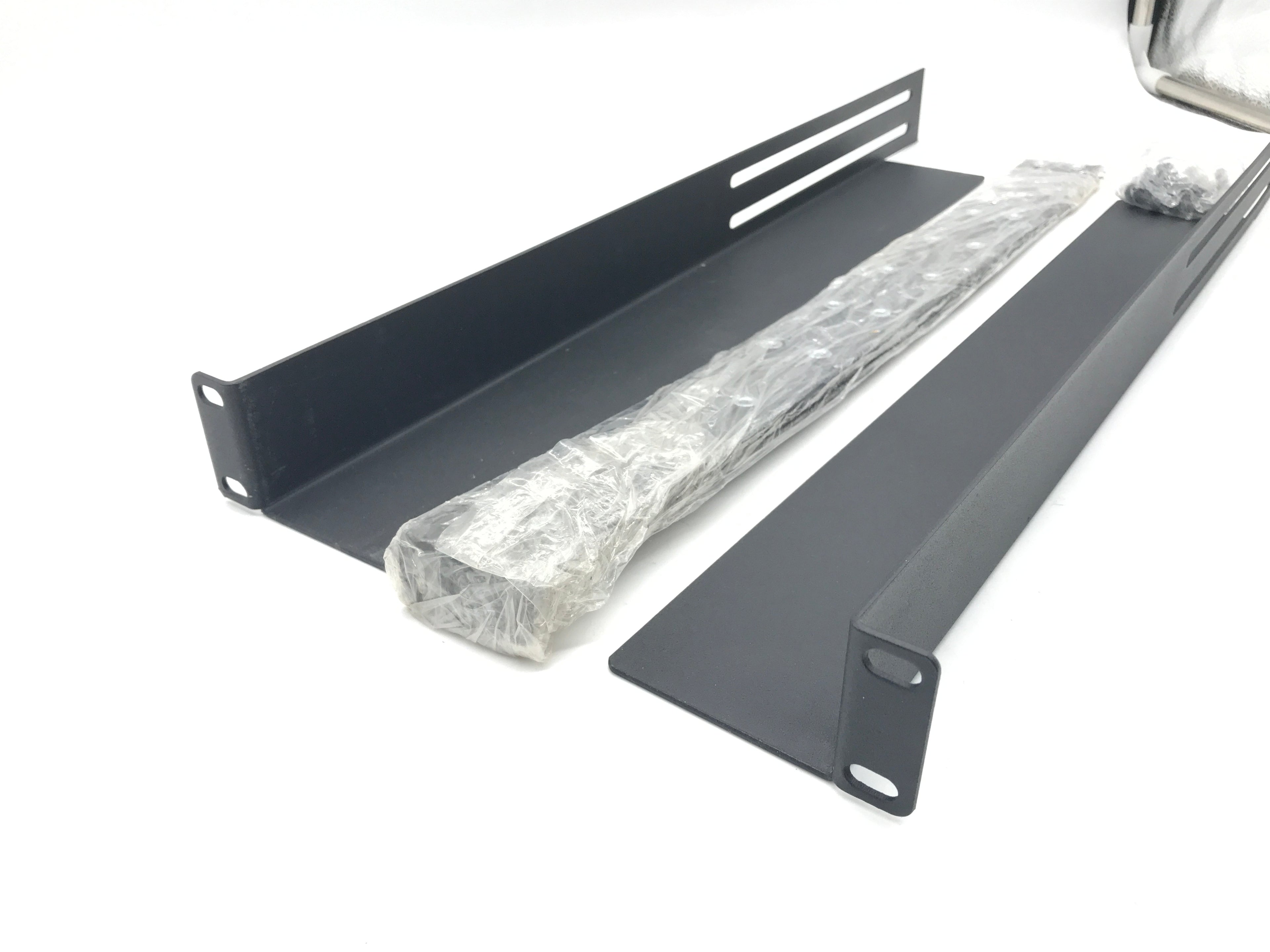 Amerimax 2 Pair Lot Adjustable Depth 4-Post Rack Mount Server Shelf Rails 120177