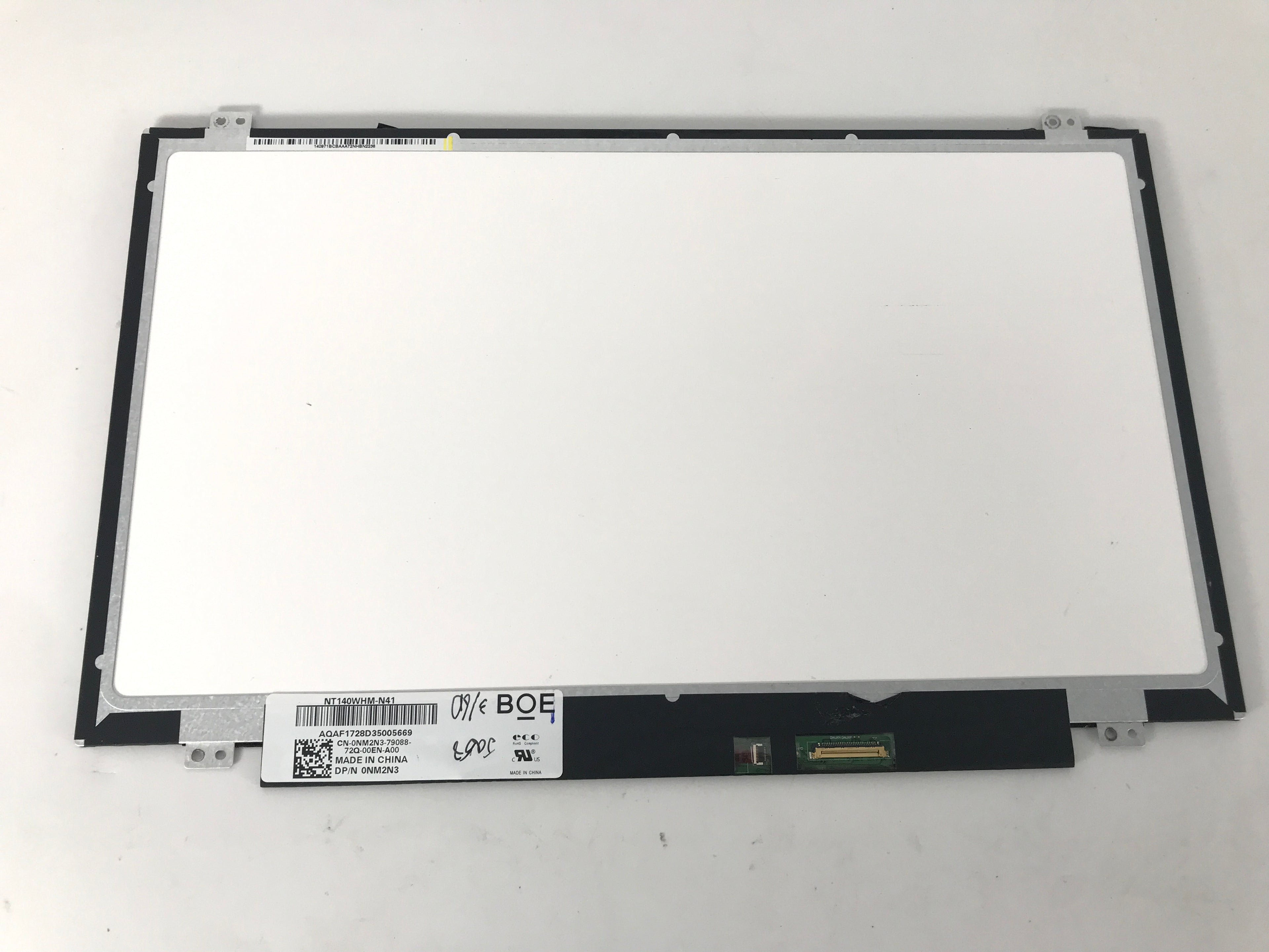 Dell Latitude E540 LCD Panel 0NM2M3